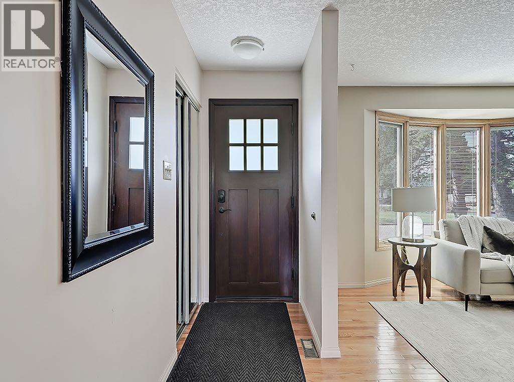 44 Granlea Place SW