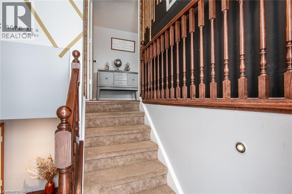 67 PINEMEADOW Crescent