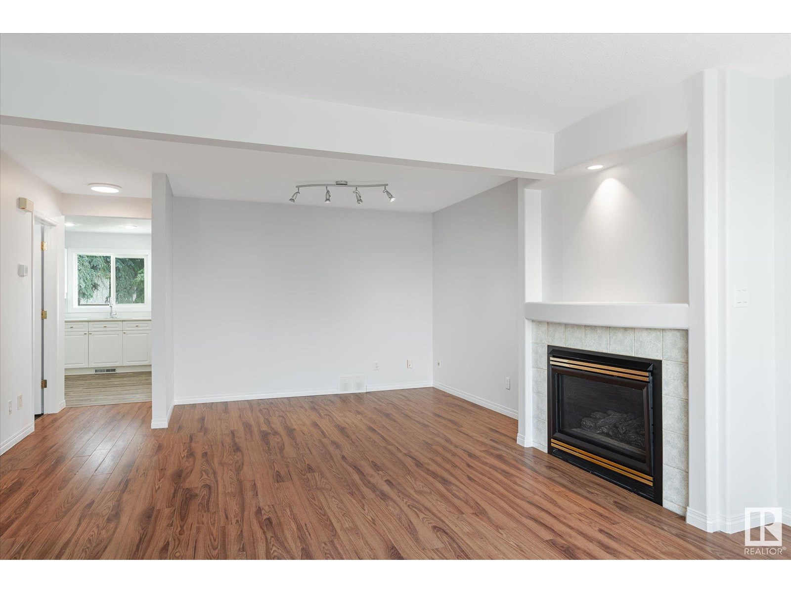 #52 9630 176 ST NW