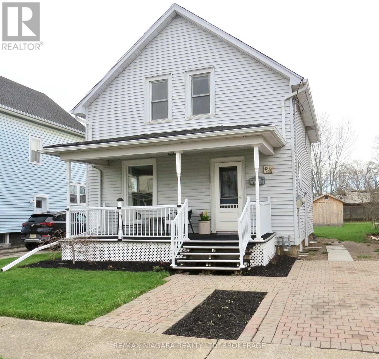 Photo 1 of 20 — 48 WILTON AVENUE, Welland (Broadway), ON L3C1Z9