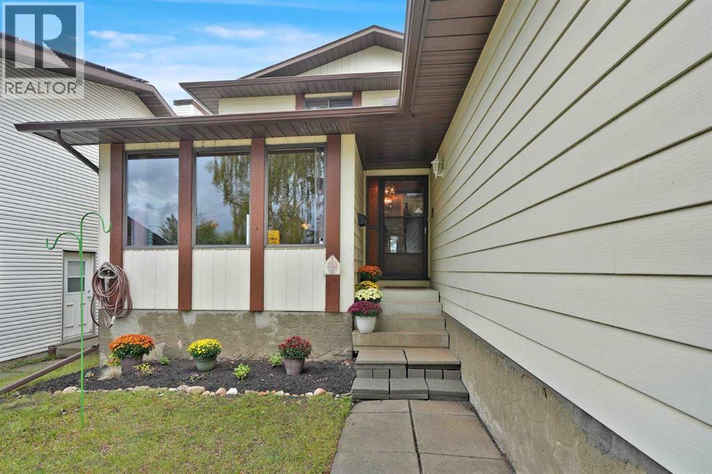 60 Beddington Drive NE