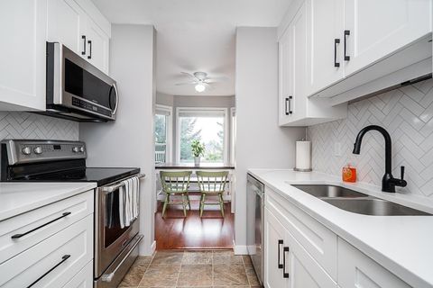 309 45222 WATSON ROAD|Garrison Crossing Chilliwack BC V2R3J4