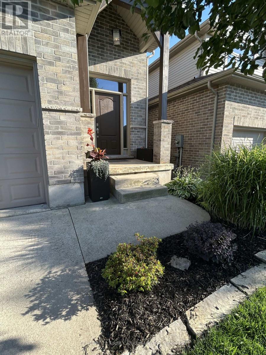 38 - 777 APRICOT DRIVE