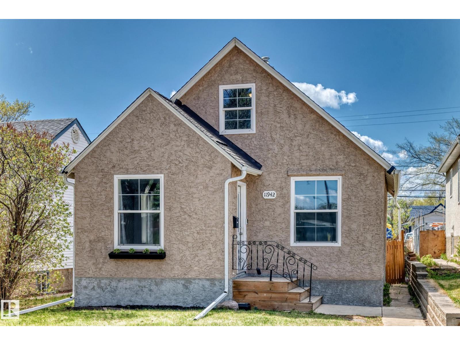 11942 62 ST NW