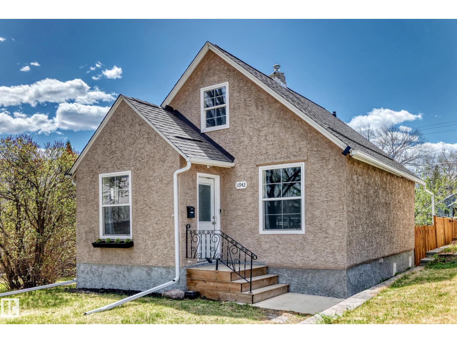 11942 62 ST NW