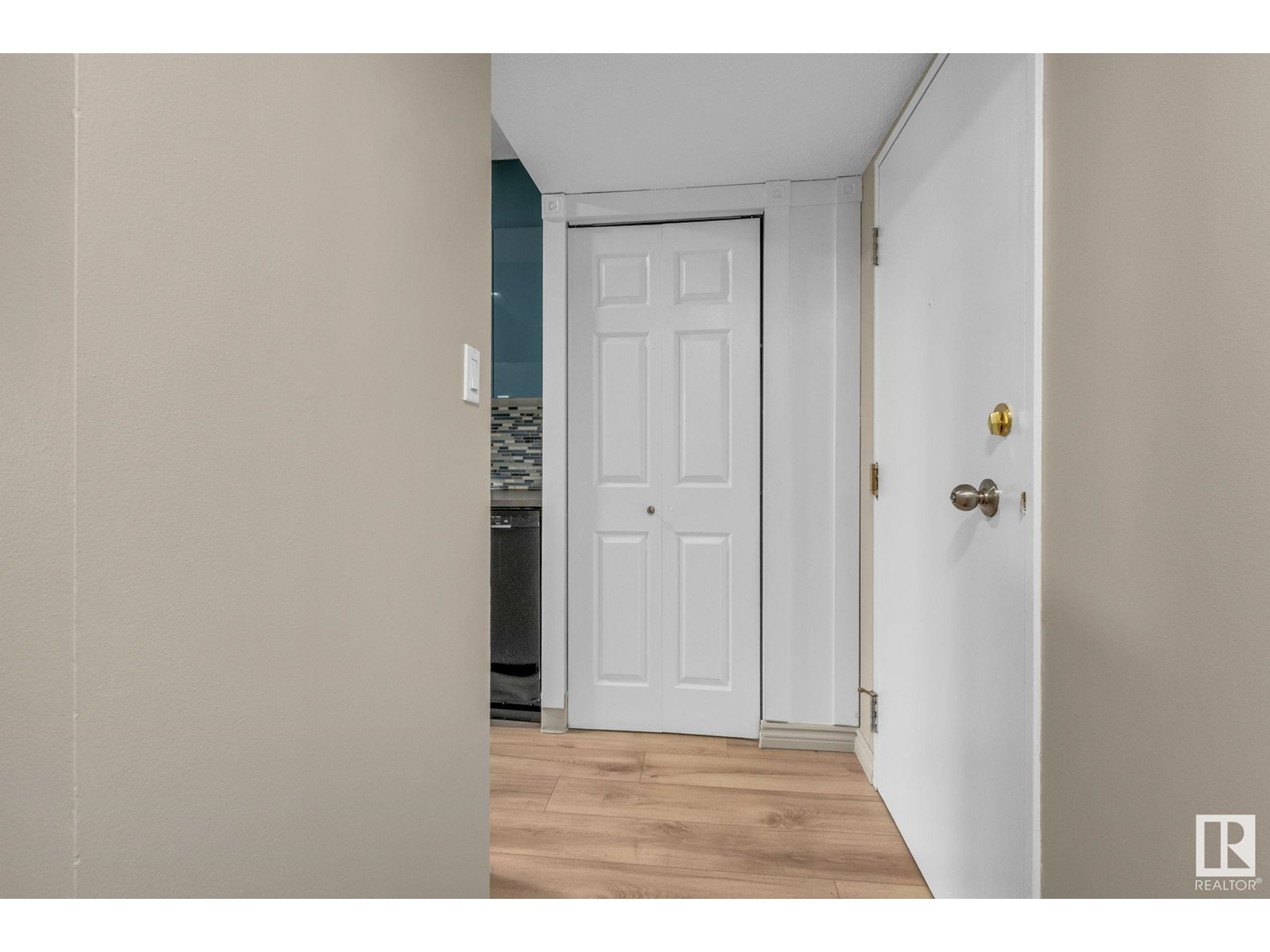 #21 8745 165 ST NW