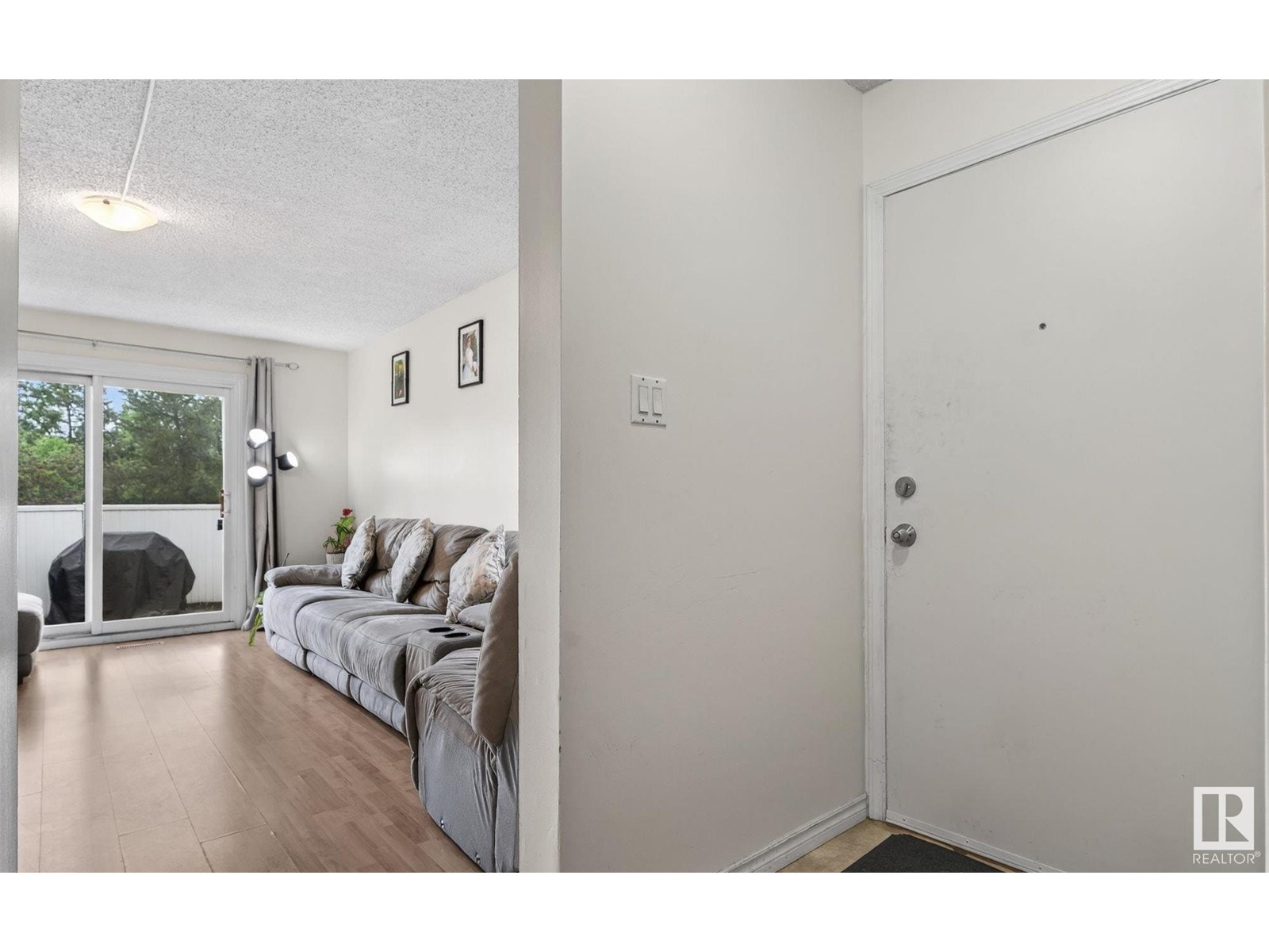 182 LANCASTER TC NW