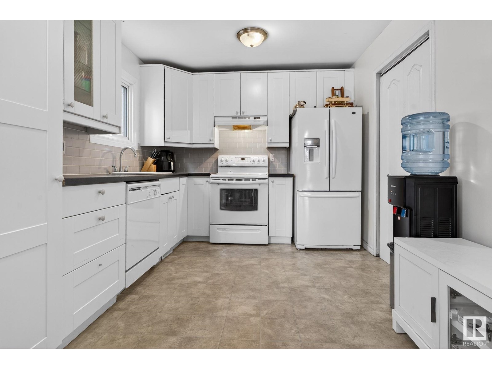 182 LANCASTER TC NW