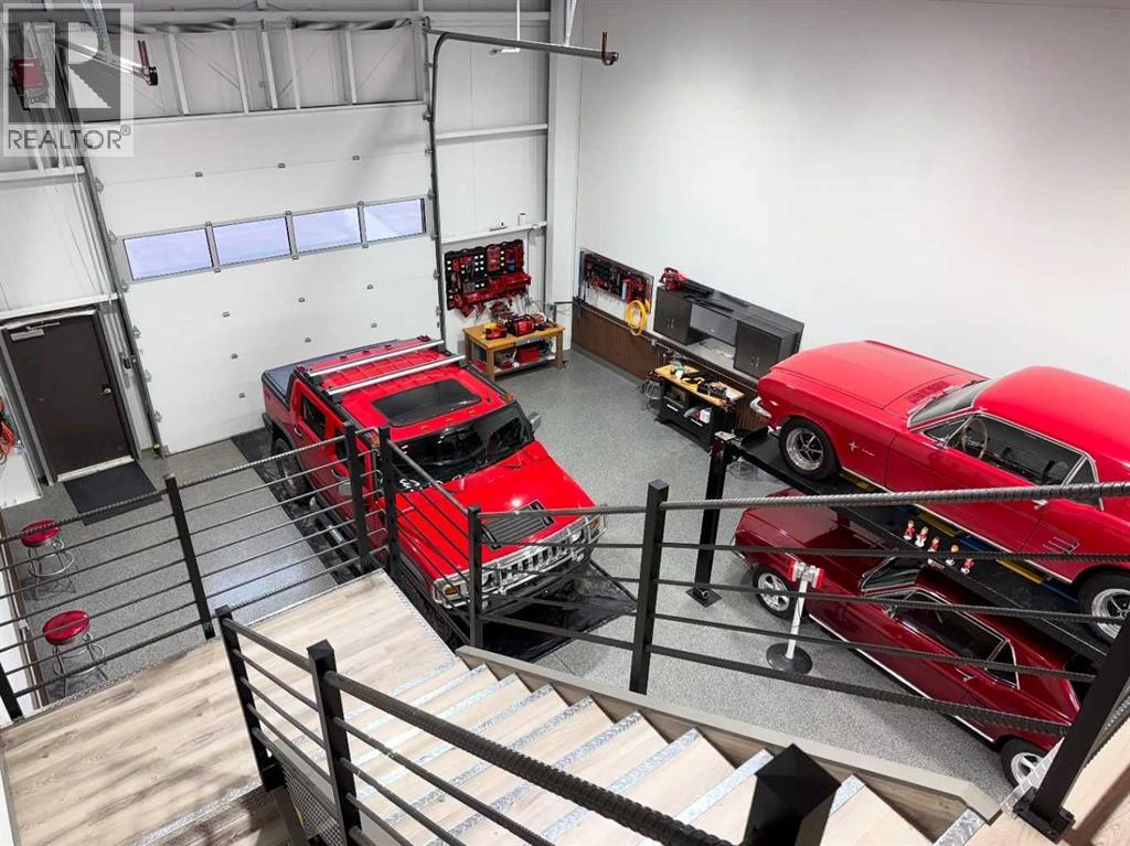 18 & 26, 25 Southbank Crescent