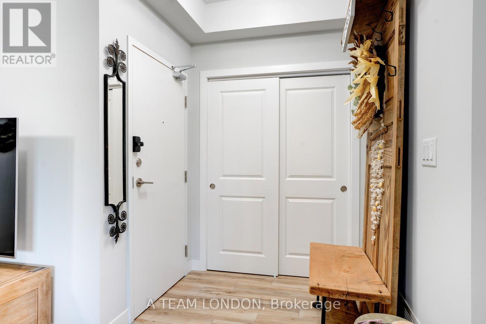 217-100 THE PROMENADE