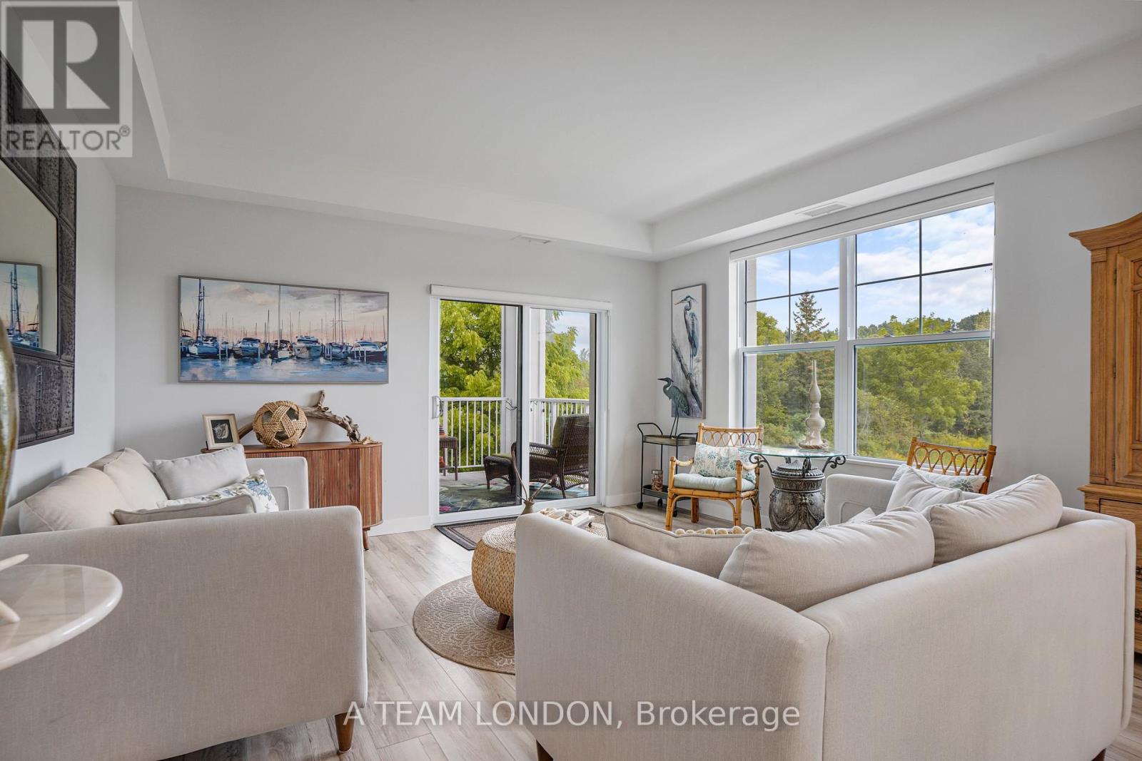 217-100 THE PROMENADE