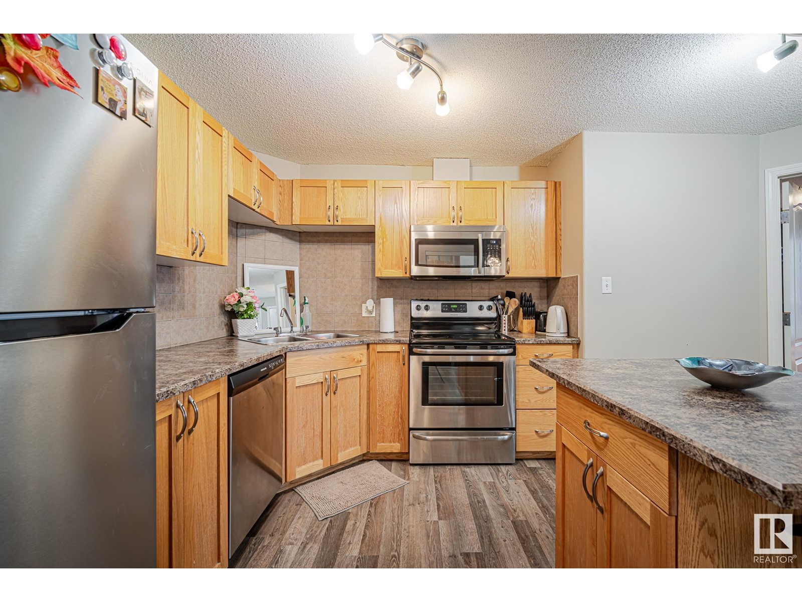 #1124 330 CLAREVIEW STATION DR NW