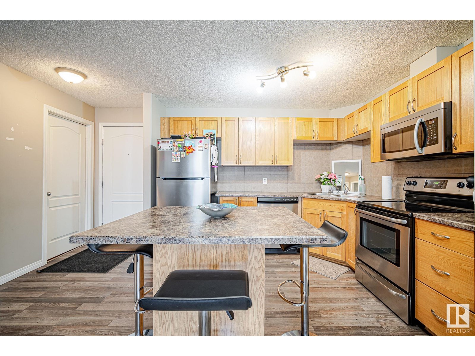 #1124 330 CLAREVIEW STATION DR NW
