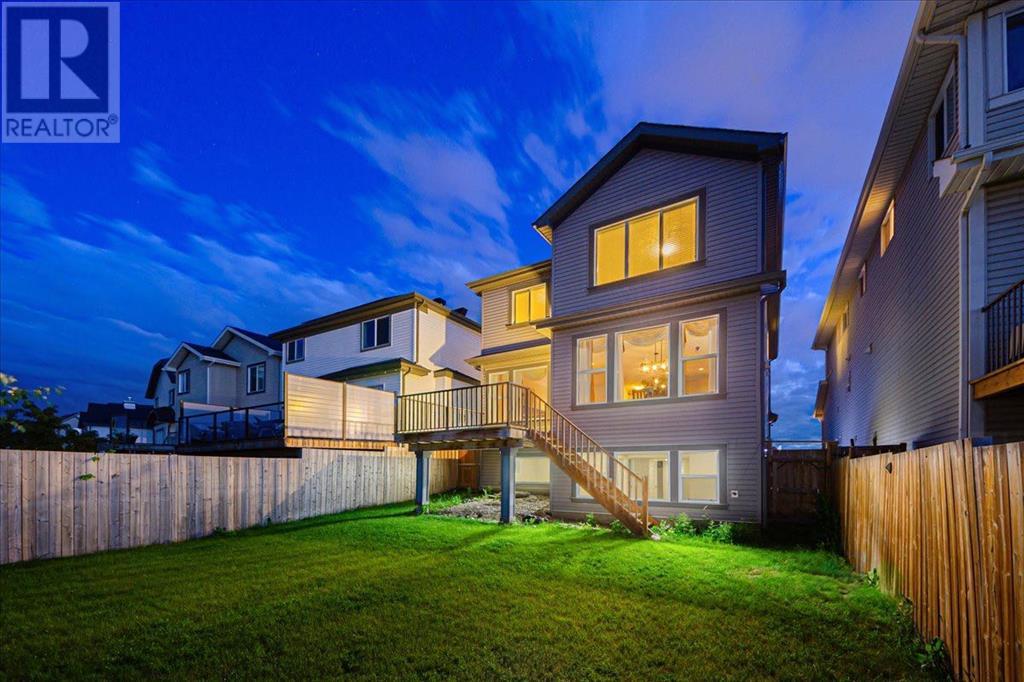 138 Copperpond Street SE