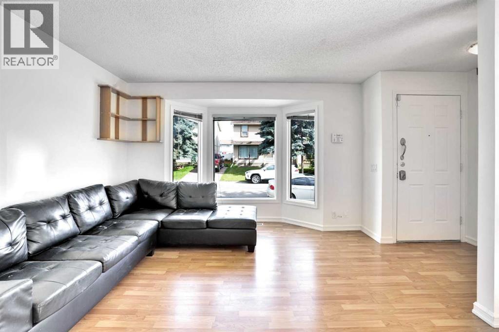 18 Erin Ridge Road SE