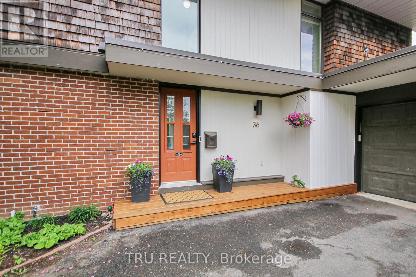 36 VARLEY DRIVE