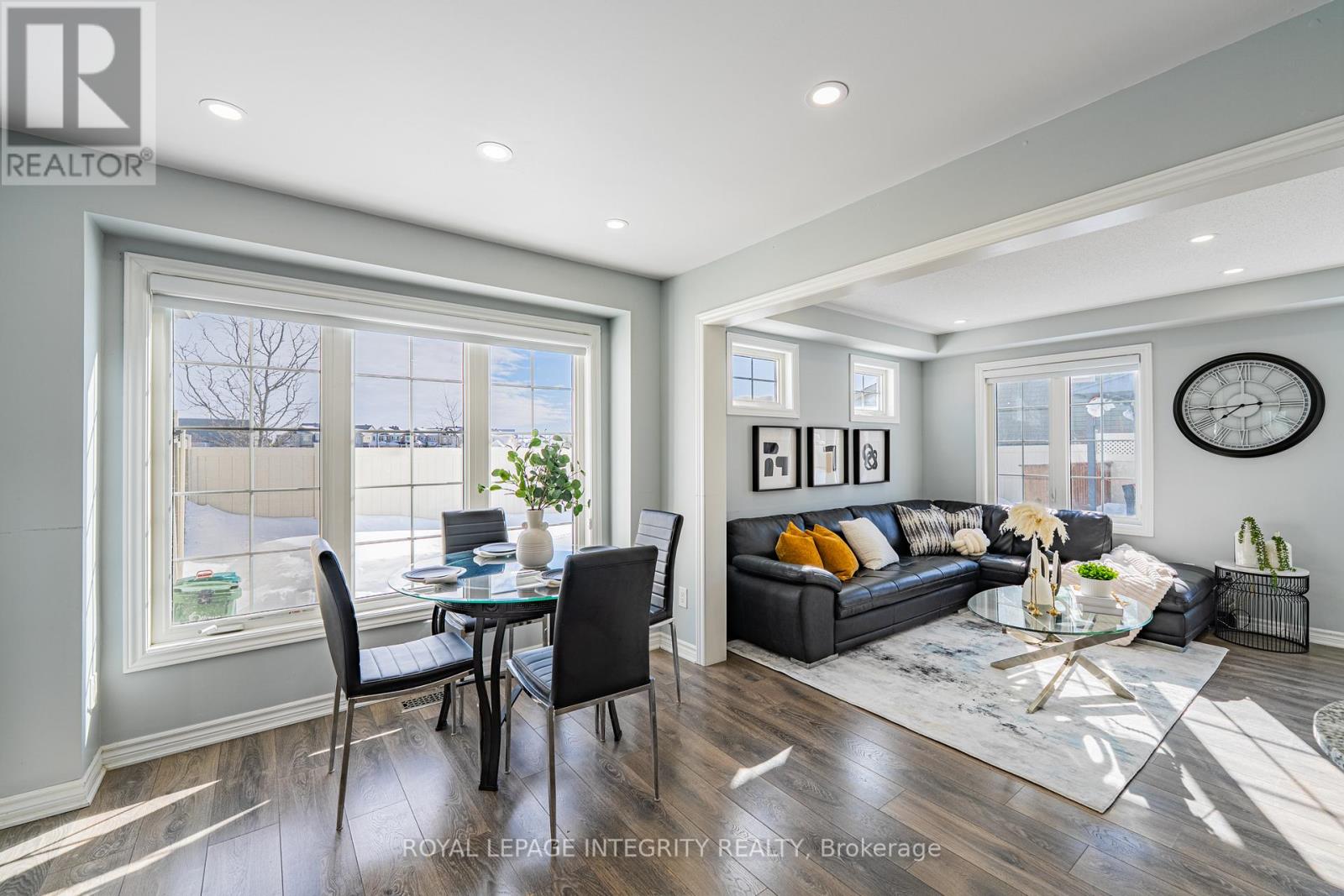 274 BRASSY MINNOW CRESCENT