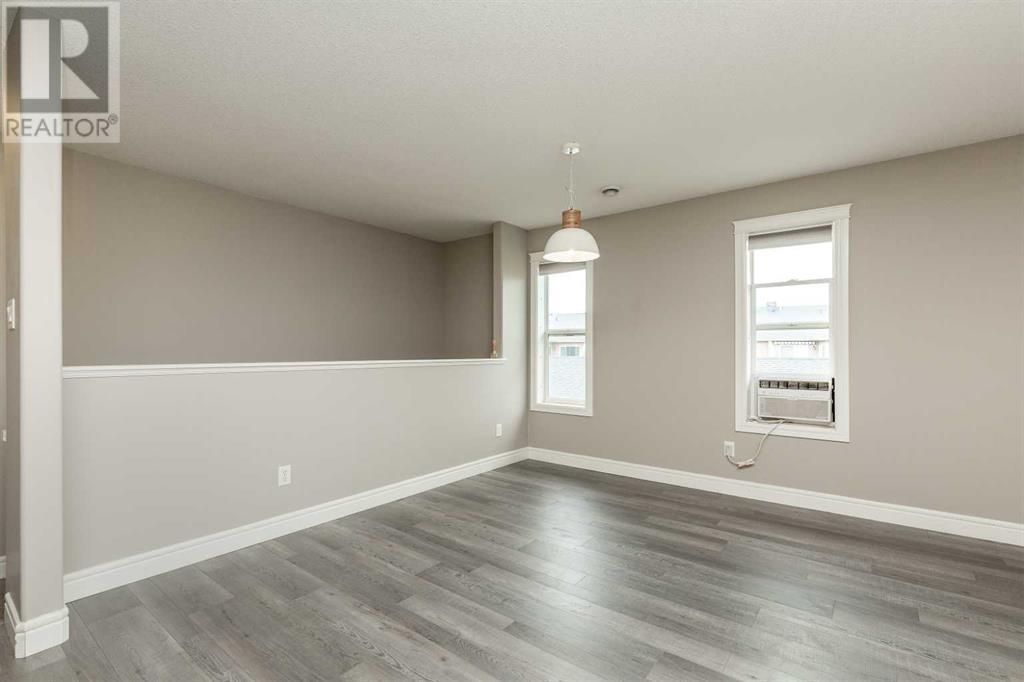 6, 893 Mt Sundance Manor W