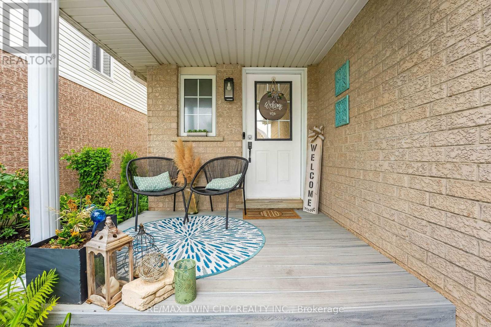 925 COPPER LEAF CRESCENT