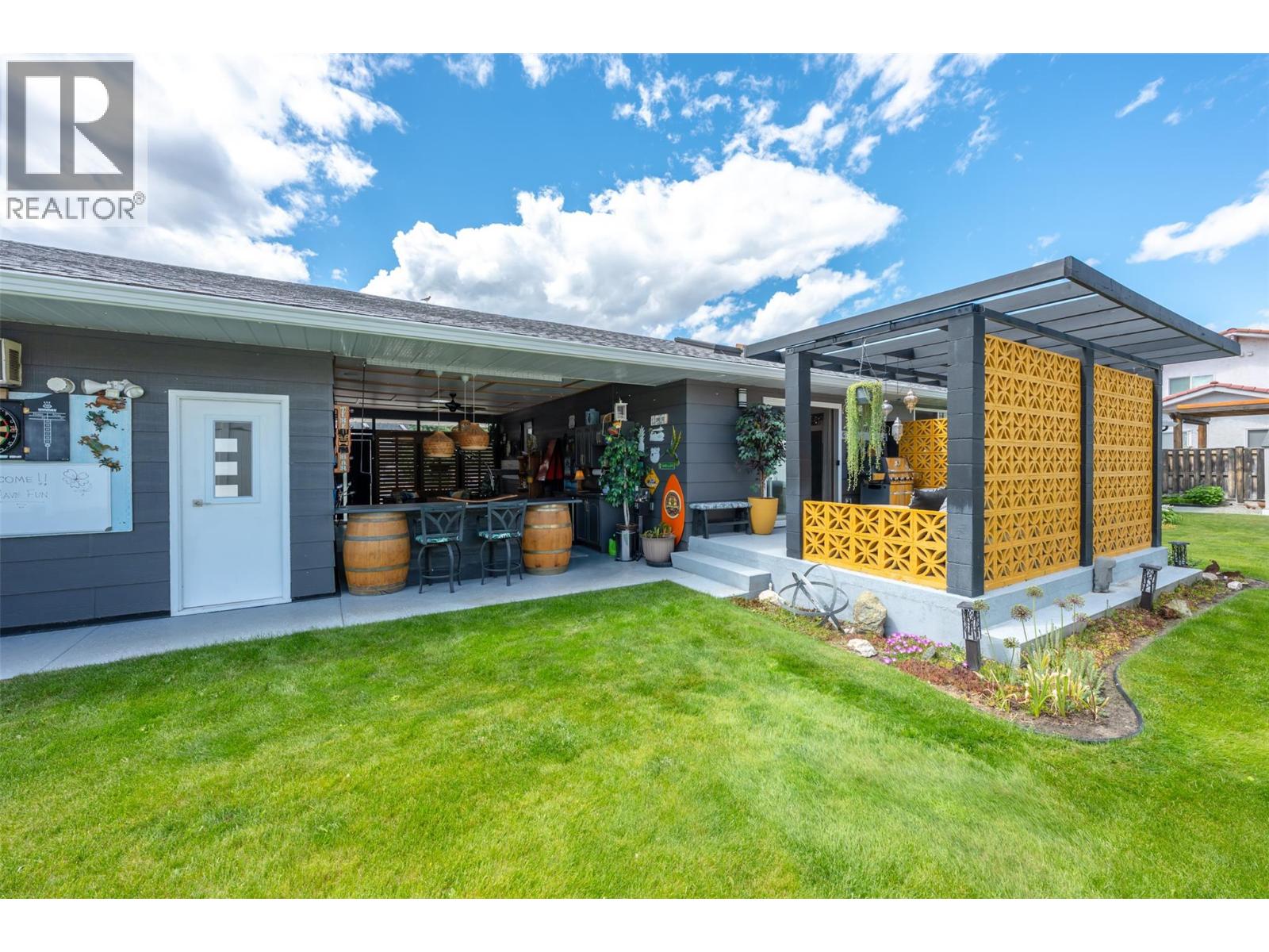 5809 Cottonwood Drive