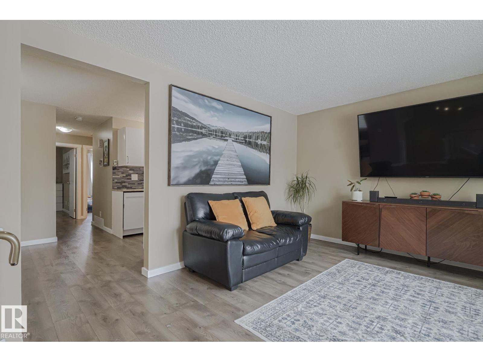 327 KIRKPATRICK CR NW