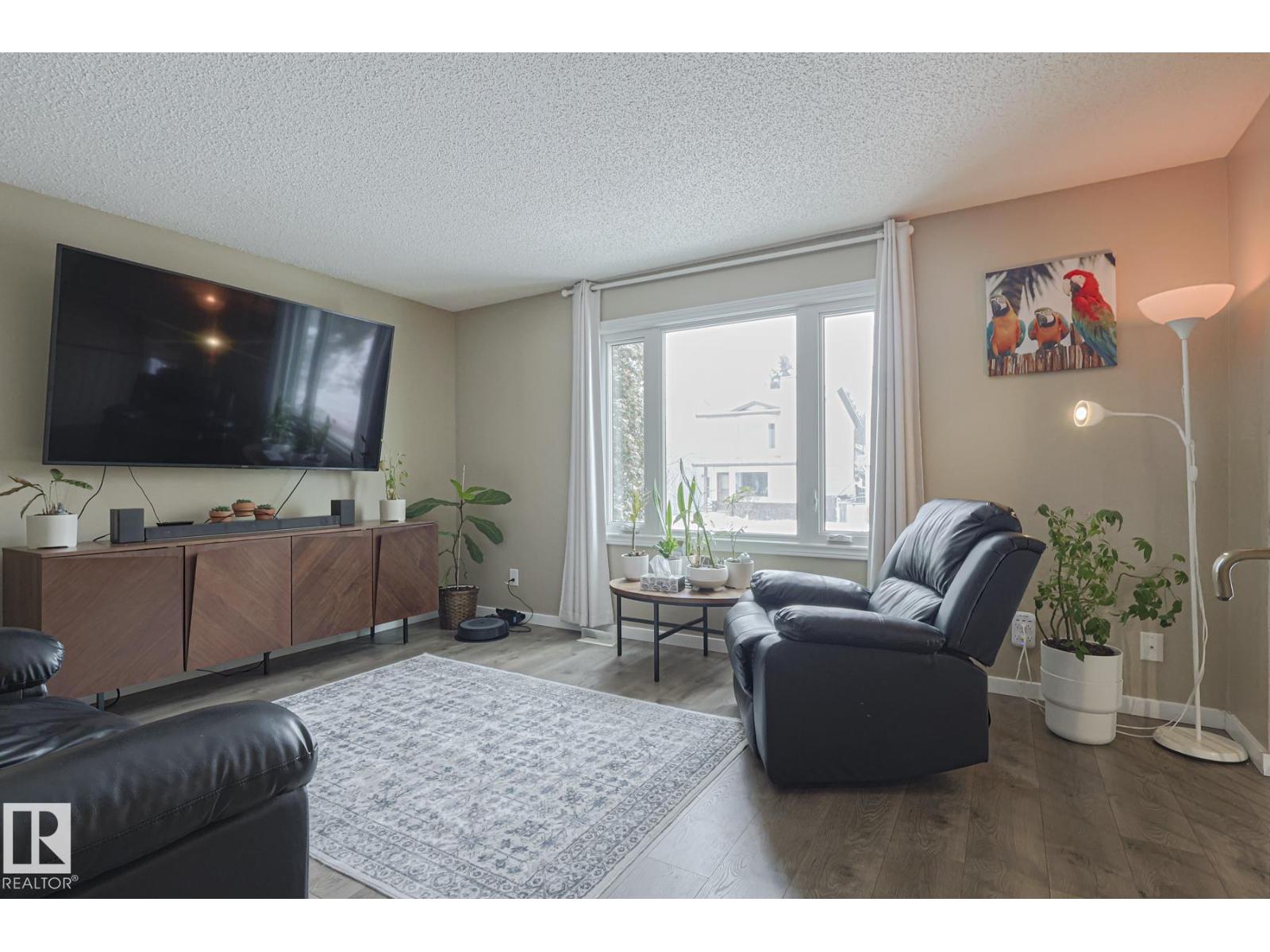 327 KIRKPATRICK CR NW