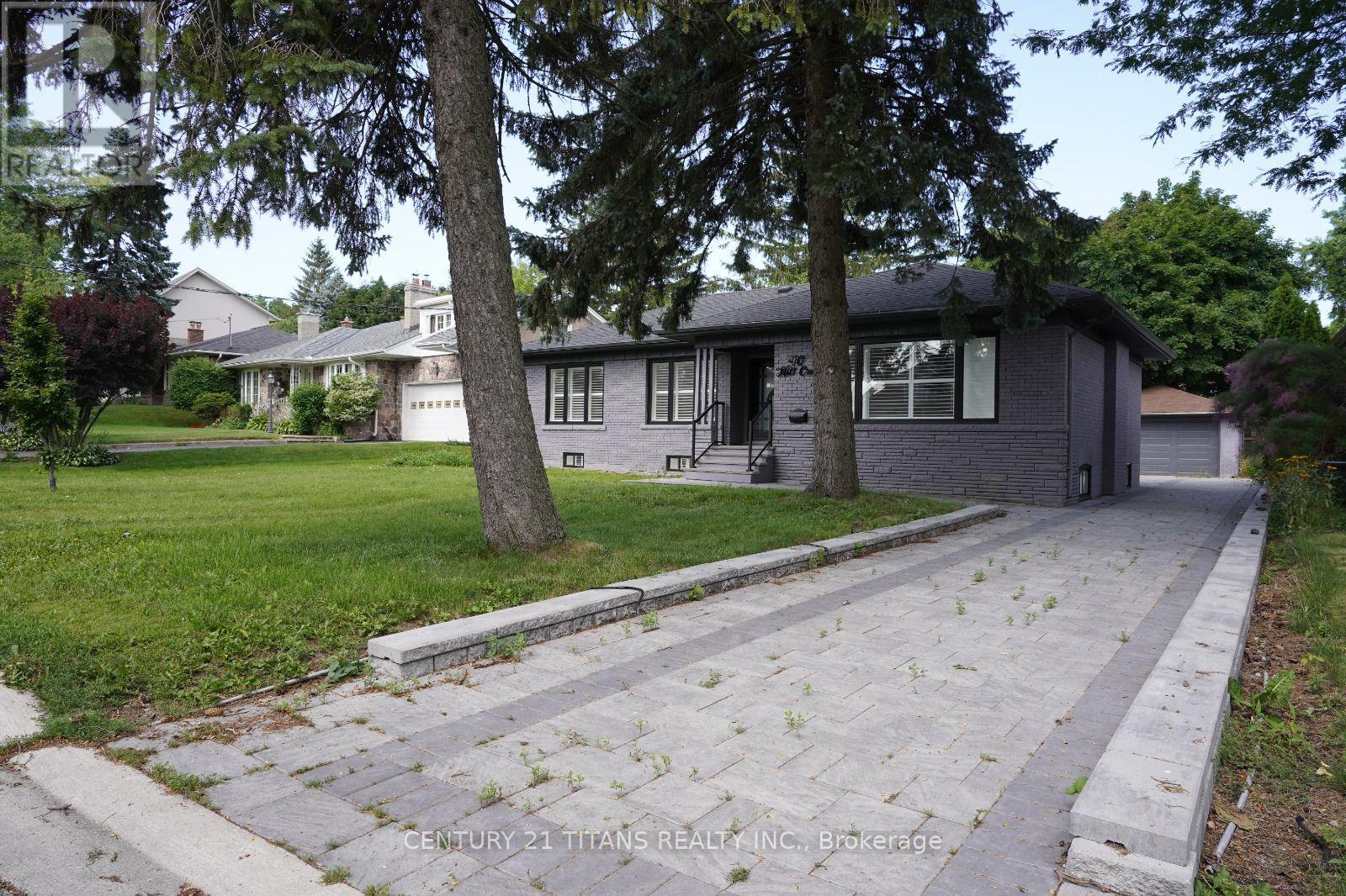 40 HILL CRESCENT