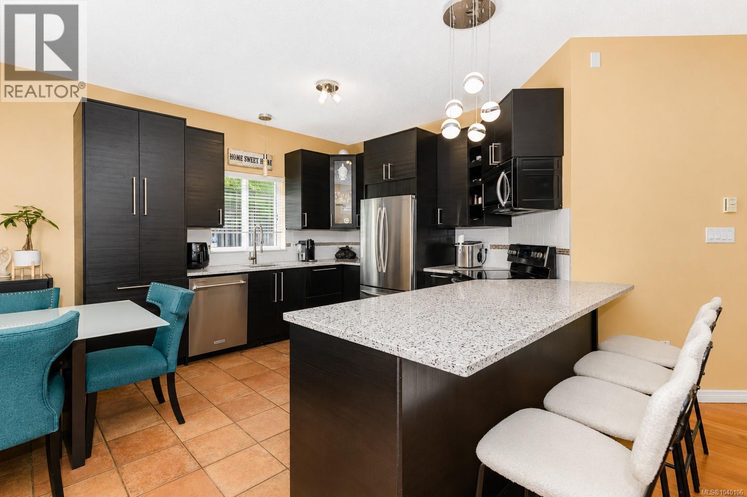 56 Stoneridge Dr