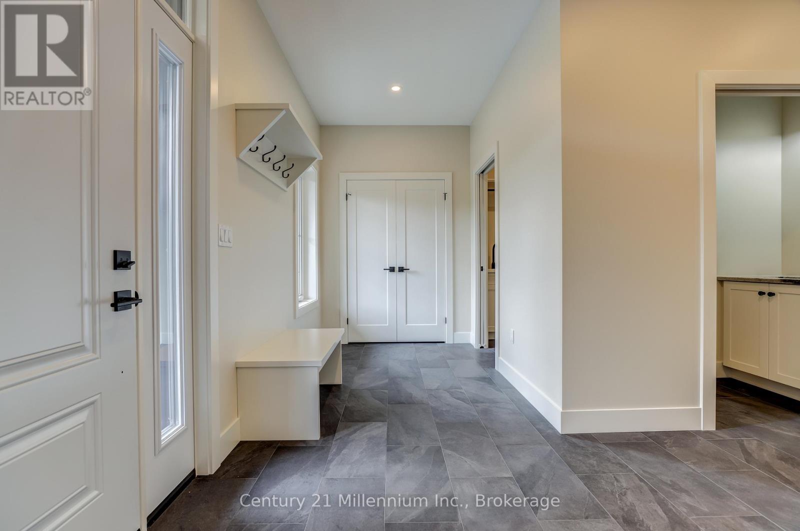 15 GRENVILLE STREET N