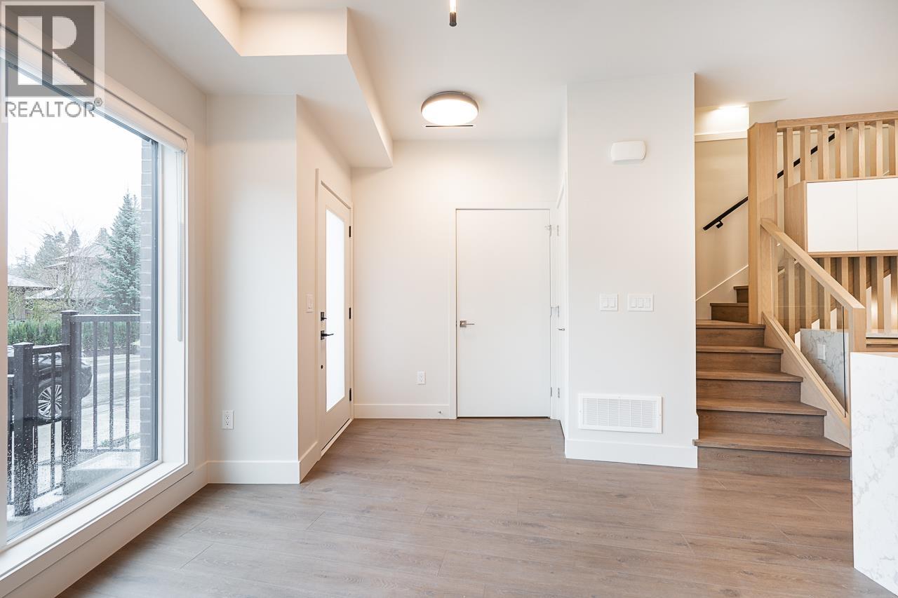 3161 CANFIELD CRESCENT