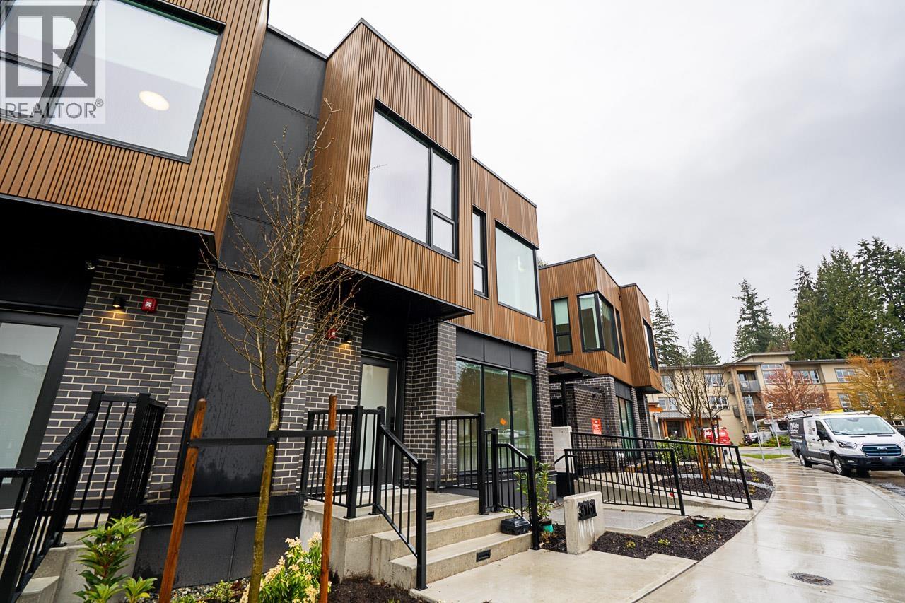 3161 CANFIELD CRESCENT