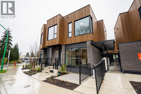 3161 CANFIELD CRESCENT North Vancouver BC V7R2V9