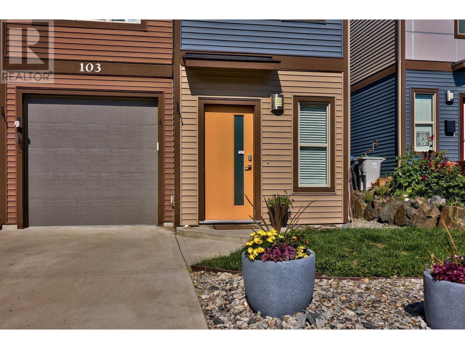 1850 HUGH ALLAN Drive Unit# 103