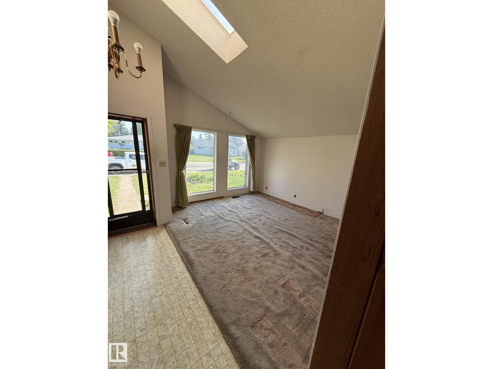 16321 - 109A Ave NW