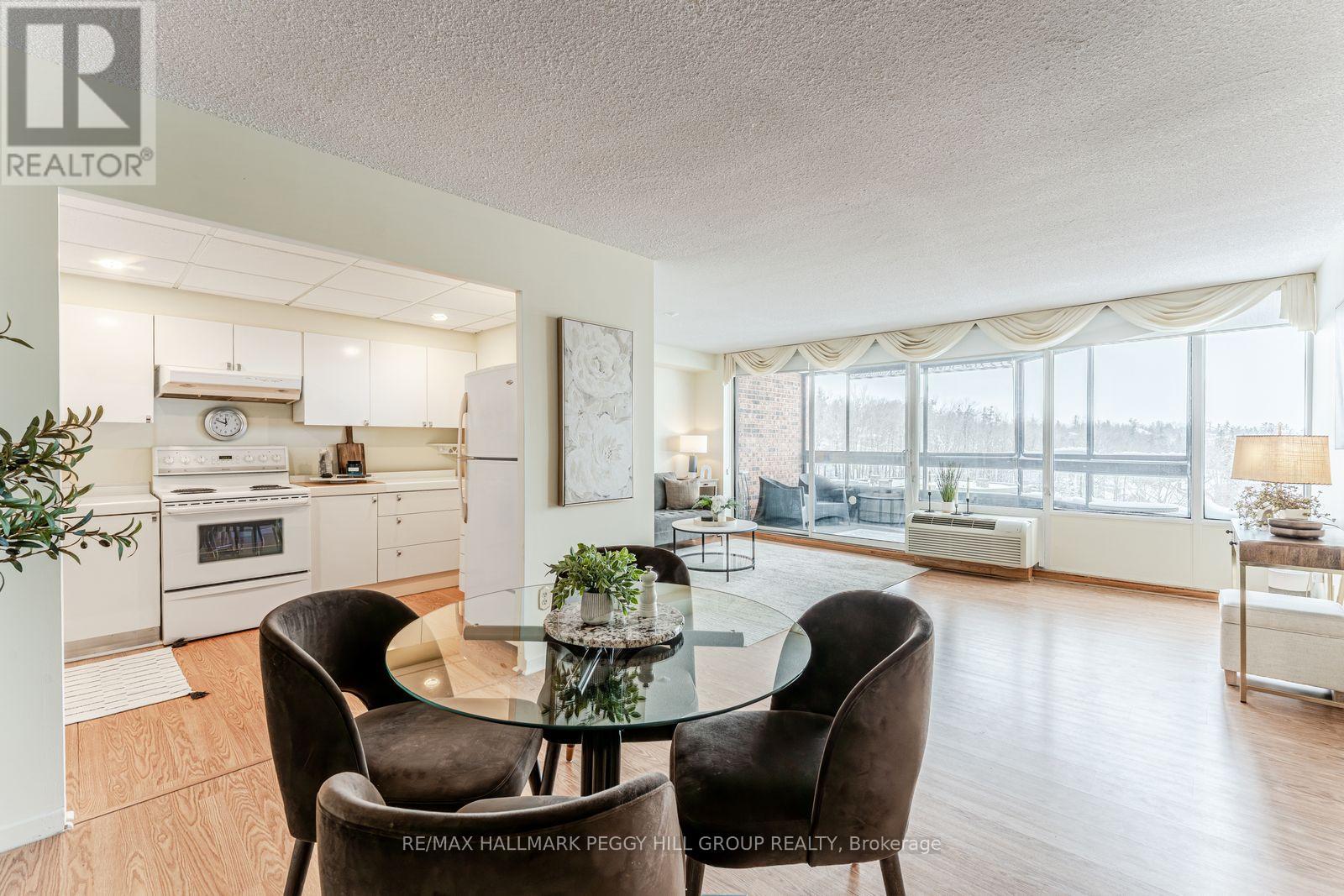 803 - 181 COLLIER STREET