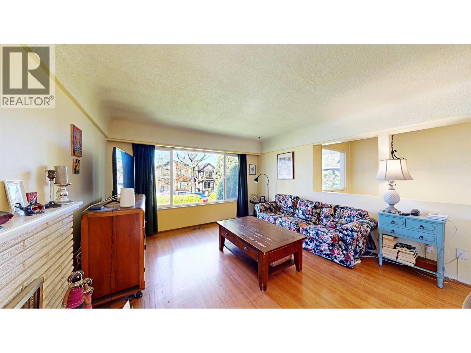 3752 BEATRICE STREET