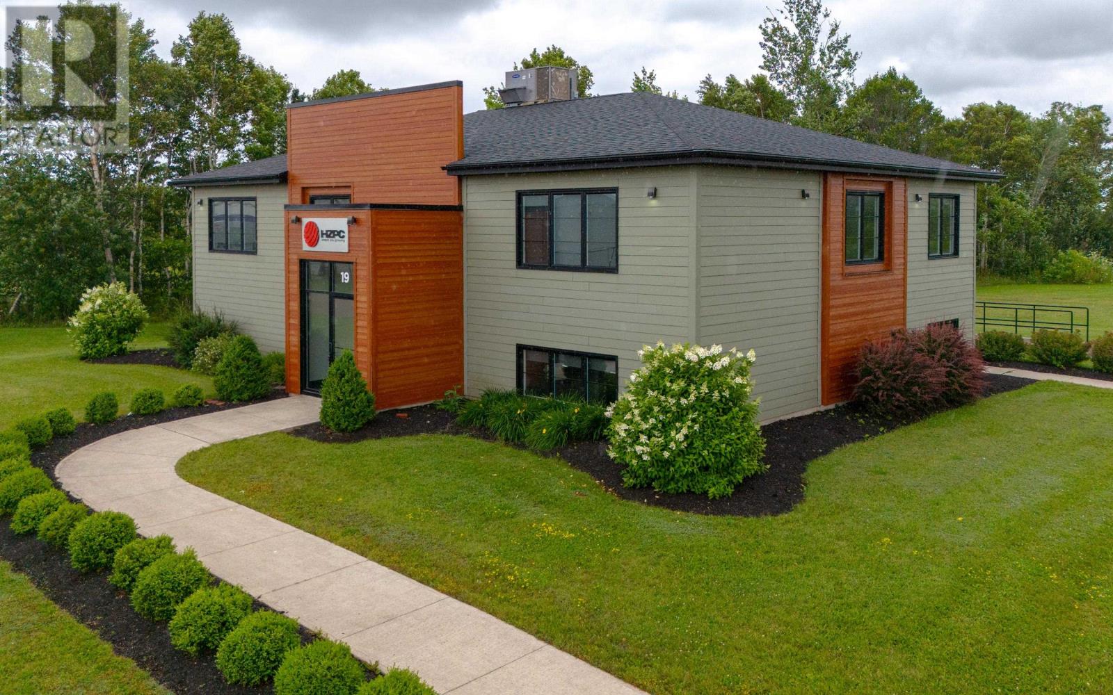 19 Regis Duffy Drive