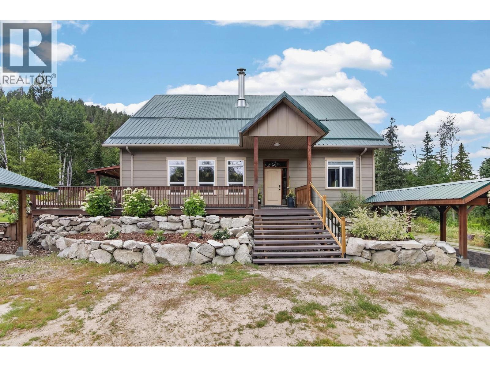 1124 FISH LAKE Road W