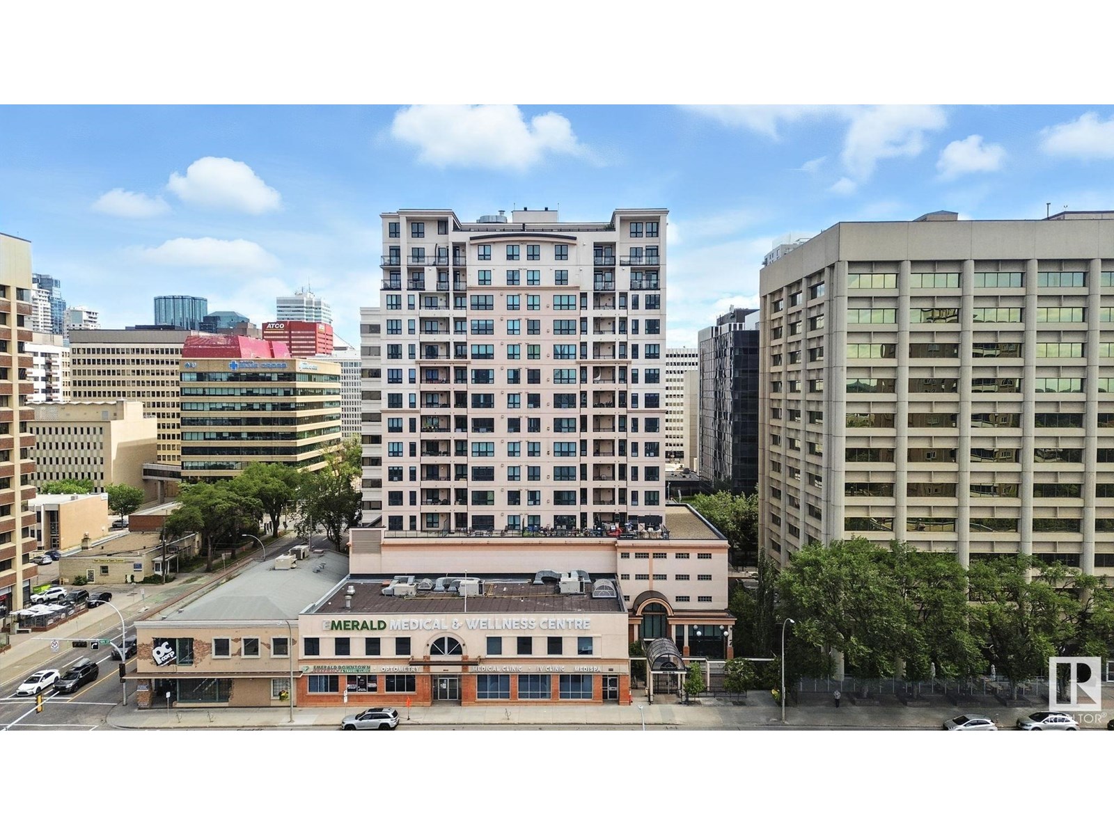 #1008 9939 109 ST NW