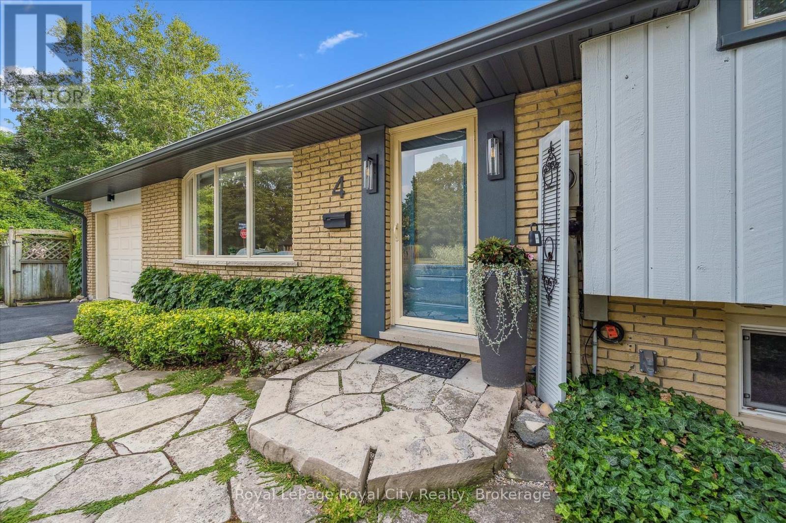 4 CARNABY CRESCENT