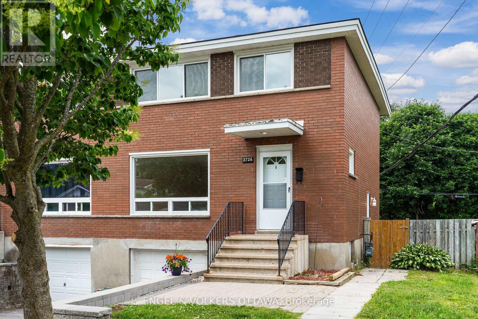 2726-2728 COLMAN STREET