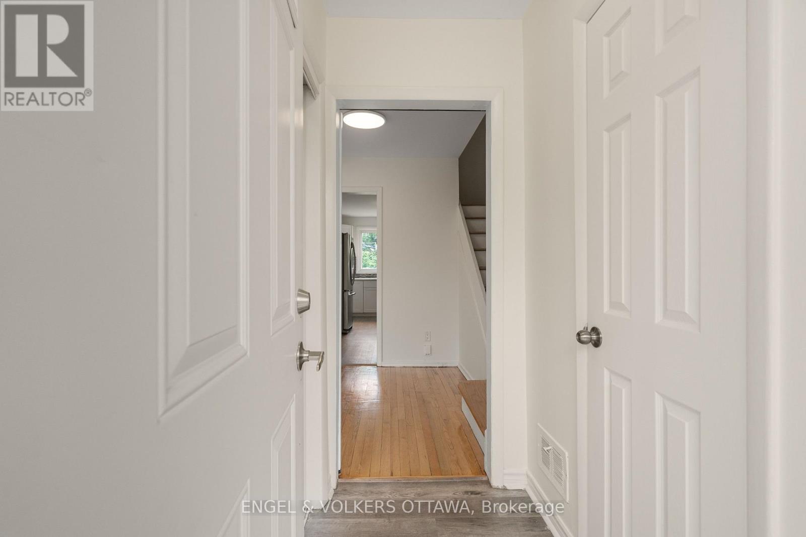 2726-2728 COLMAN STREET