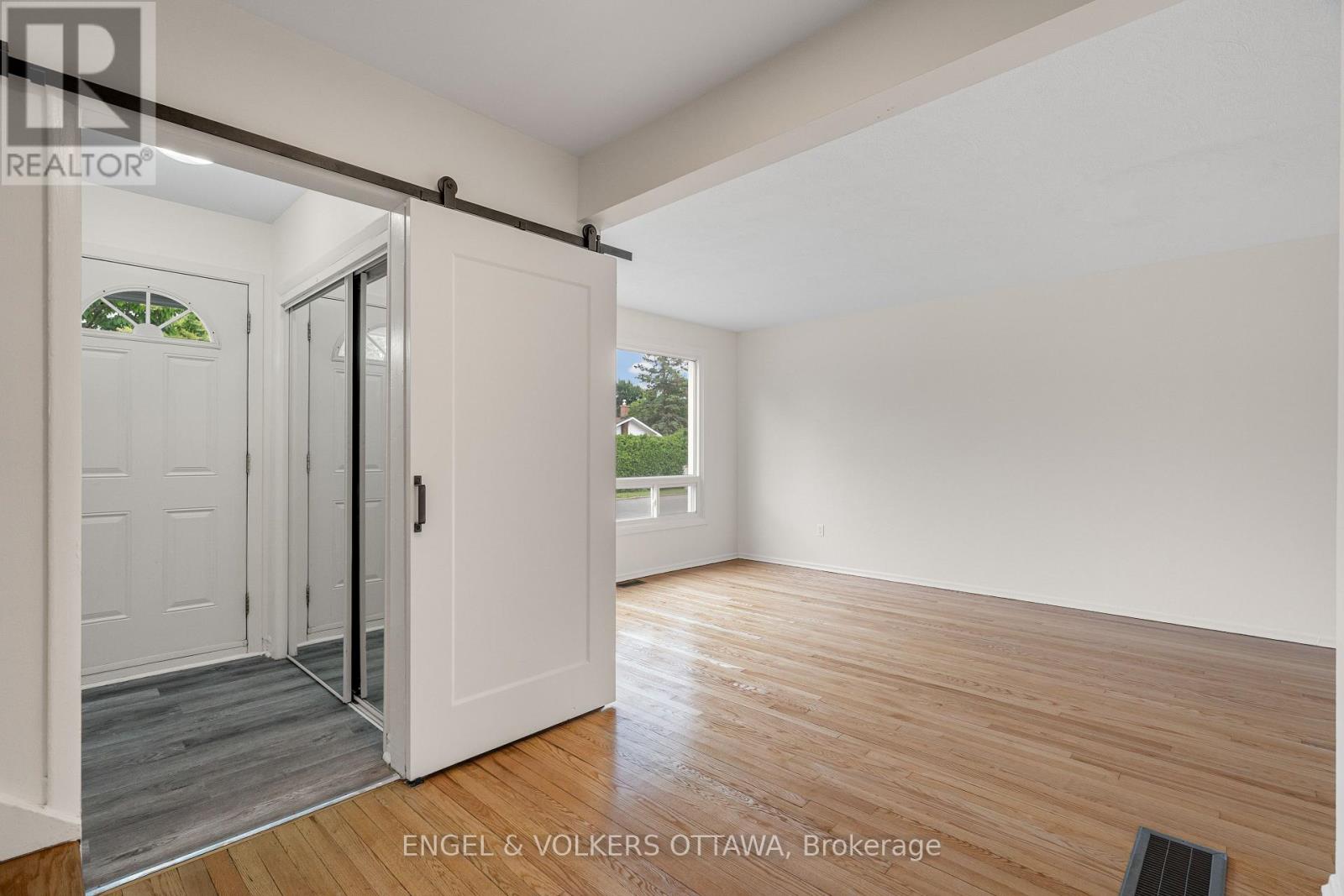 2726-2728 COLMAN STREET