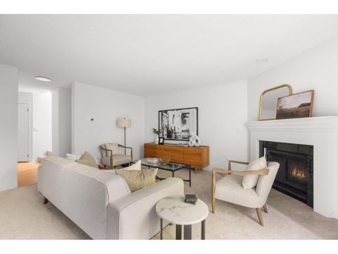 102 12747 16 AVENUE Surrey BC V4A1N2