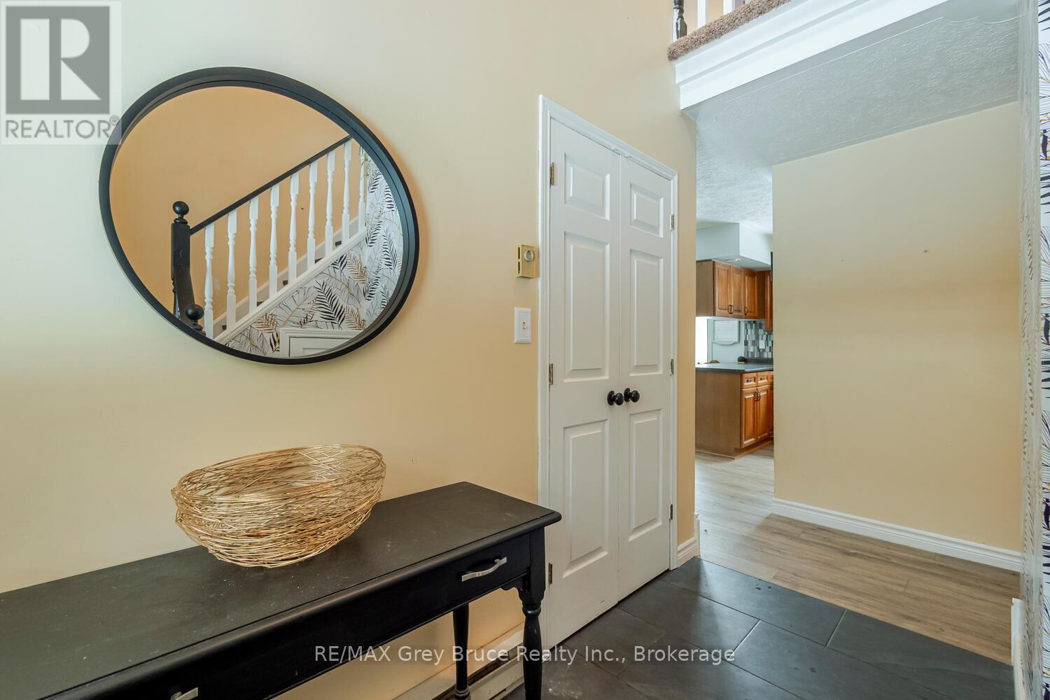 6 KIRKLAND PLACE