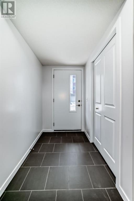 206 Copperpond Row SE
