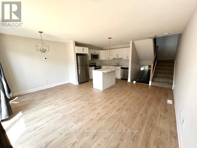 69 WHITCOMB CRESCENT