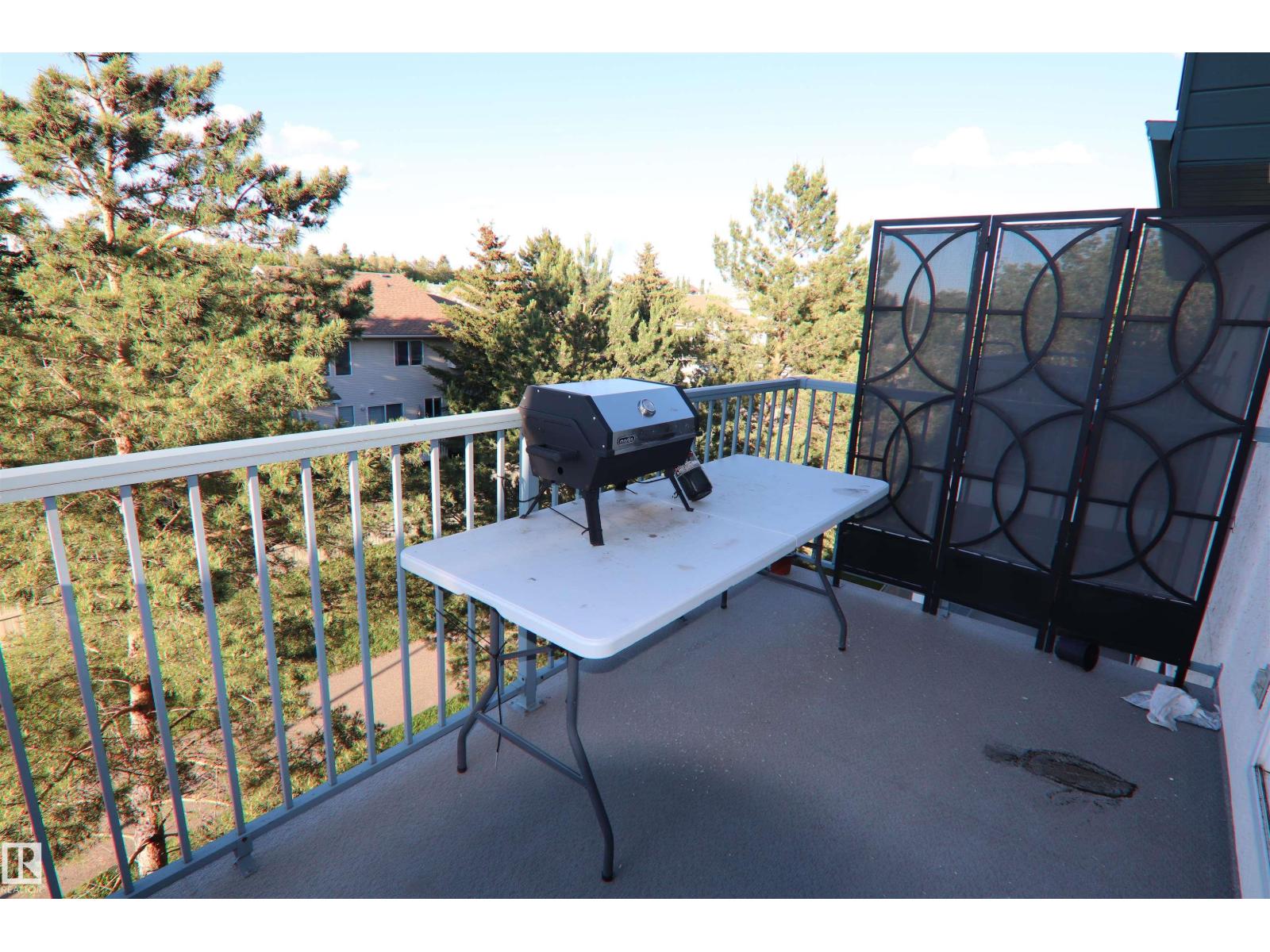 #421 6720 158 AV NW NW