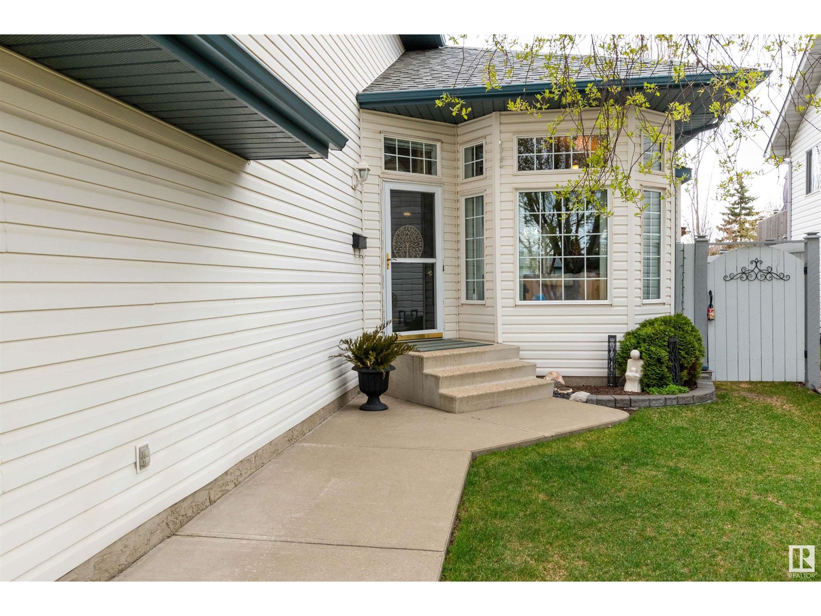 1403 JEFFERYS CR NW
