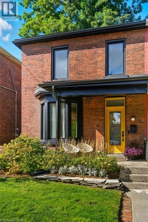 48 LIBERTY Street Hamilton ON L8N2N6